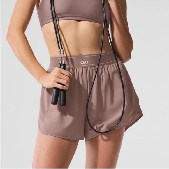 ALO Match Point Short Mushroom Large - Picture 2 of 6